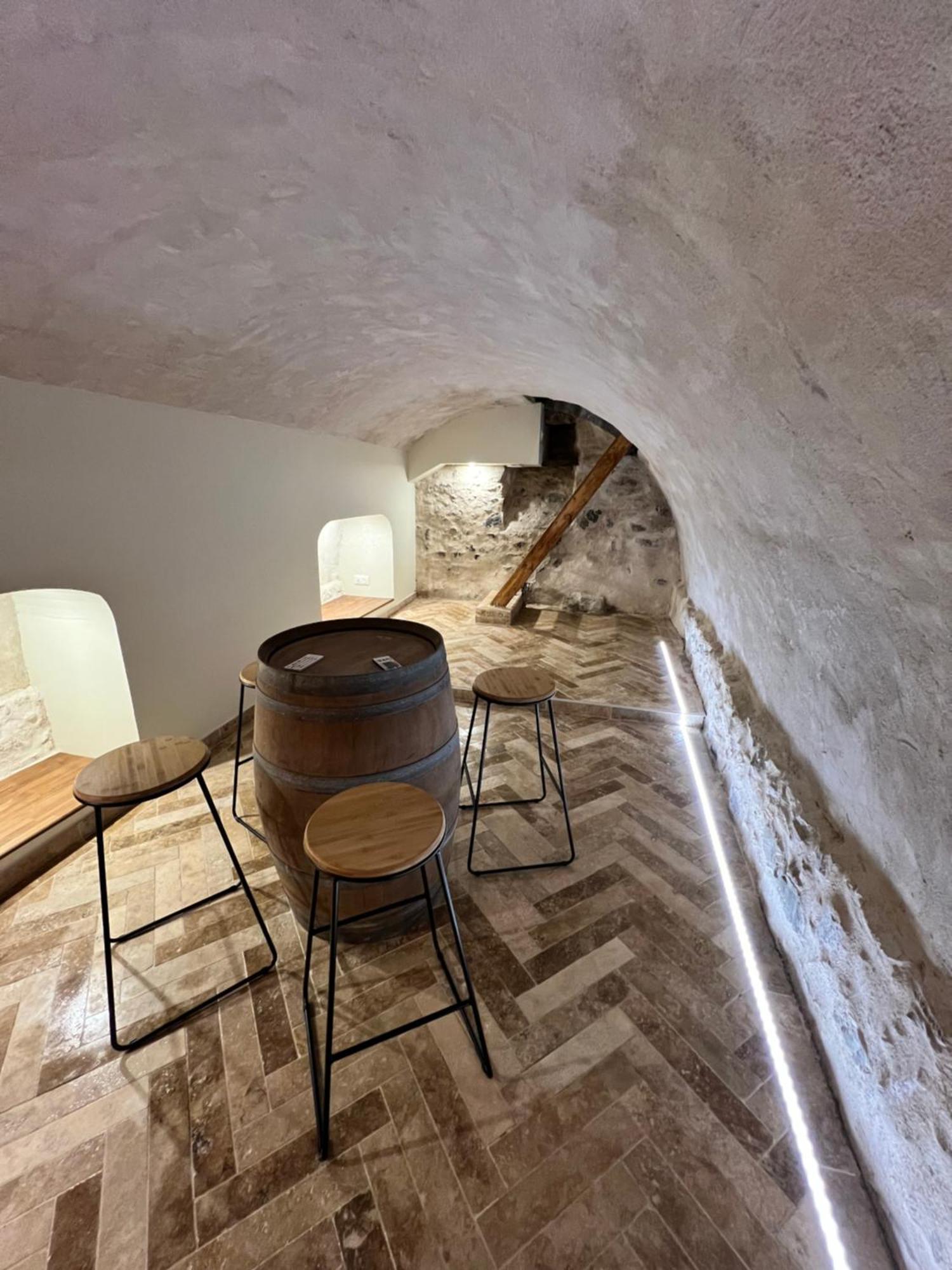 La Loge De L Odeon